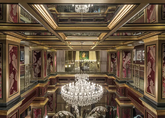 Windsor Arms Hotel Toronto