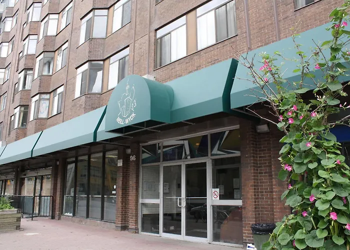 Neill Wycik Hostel Toronto